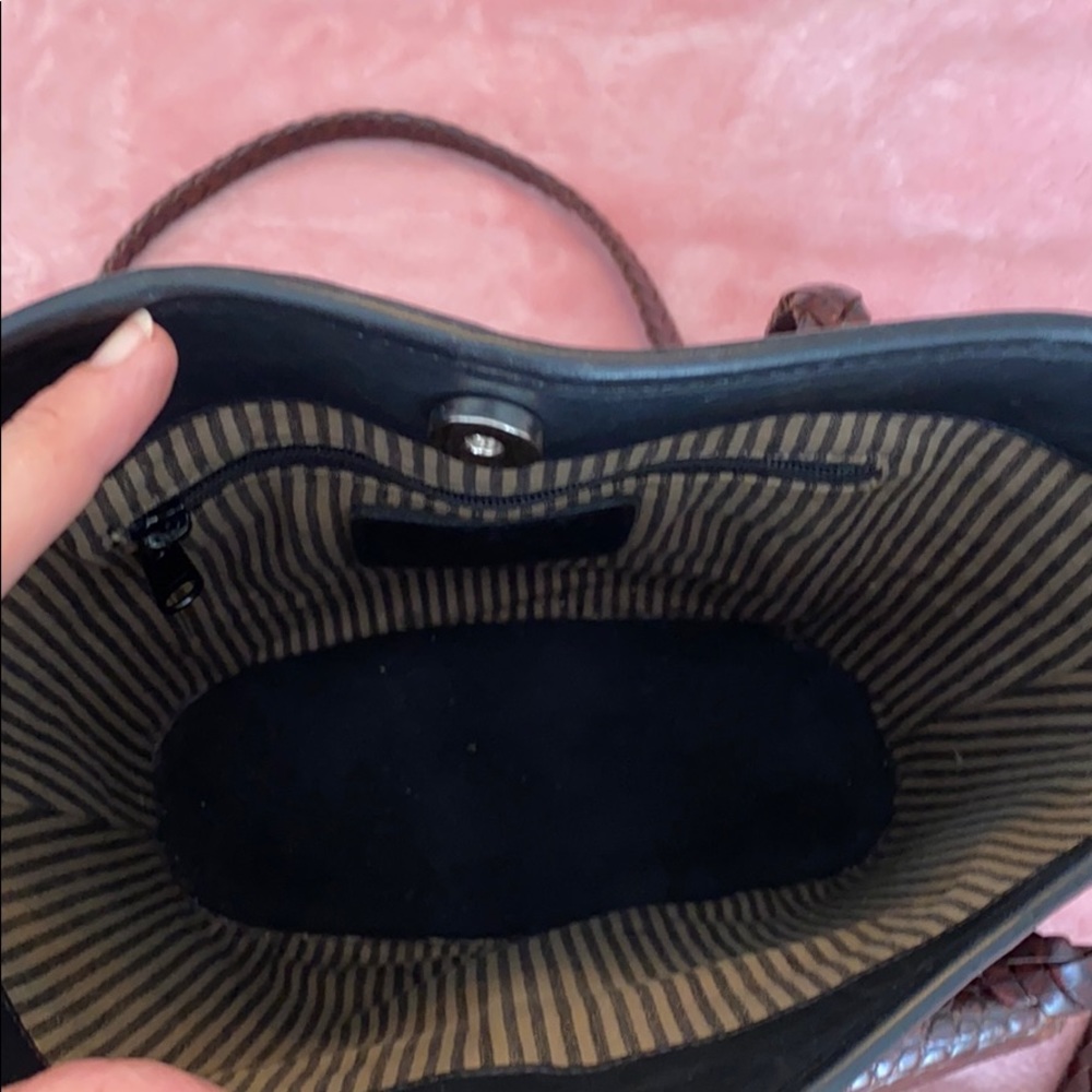 Brighton leather shoulder bag - Picture 3 of 8